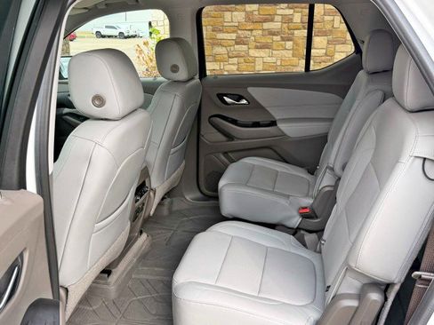 Used 2020 Chevrolet Traverse Premier w/ LPO, Floor Liner Package image 18