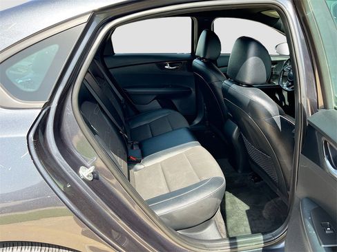 Used 2023 Kia Forte GT-Line image 23