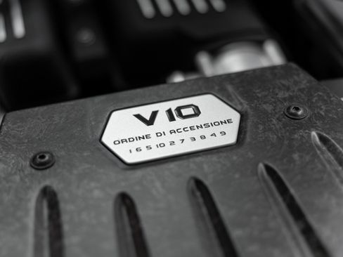 Used 2017 Lamborghini Huracan LP 610-4 Avio image 47