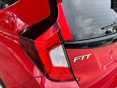 Used 2018 Honda Fit LX image 20