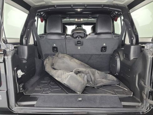 Used 2021 Jeep Wrangler Unlimited Rubicon AWD/4WD image 33