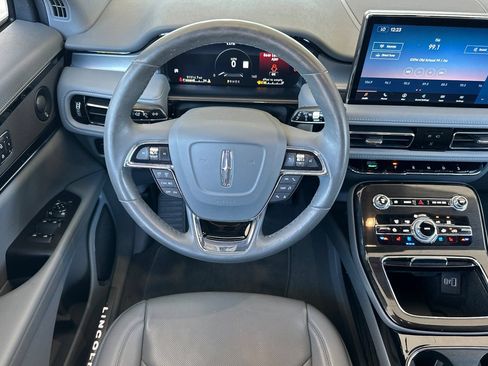 Used 2023 Lincoln Nautilus Reserve w/ Luxury Package FWD image 13