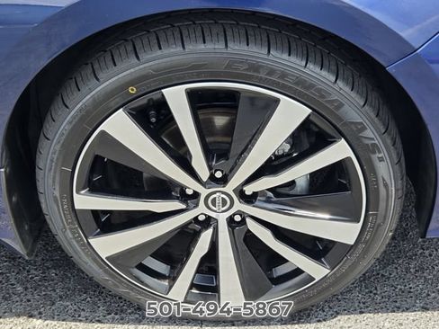 Used 2022 Nissan Altima 2.5 SR FWD image 17