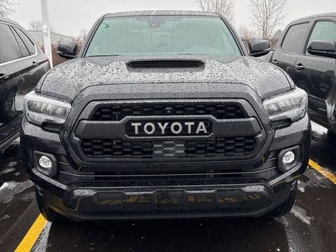 Used 2023 Toyota Tacoma TRD Sport w/ TRD Premium Sport Package image 7