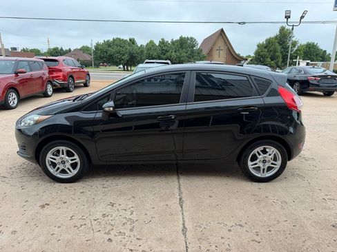 Used 2019 Ford Fiesta SE w/ Cold Weather Package FWD image 4