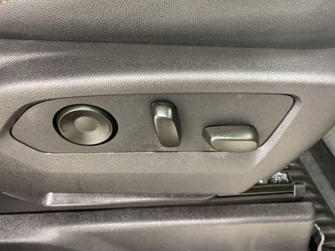 Used 2024 GMC Sierra 1500 AT4 w/ AT4 Premium Package image 22