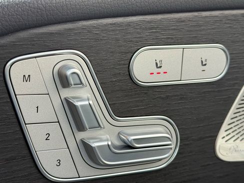 Used 2022 Mercedes-Benz GLE 350 4MATIC image 16