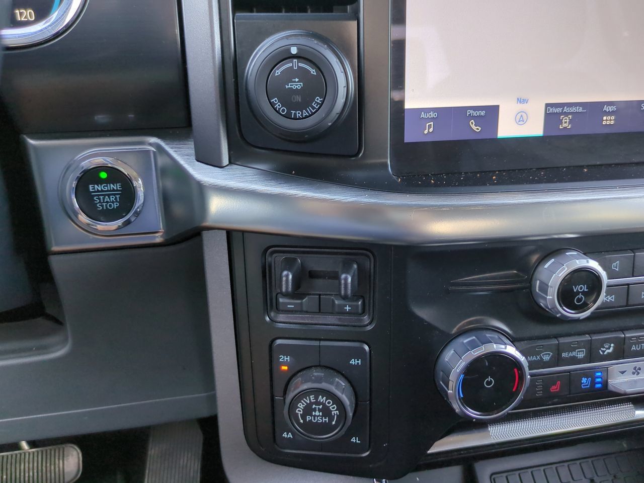 Used 2023 Ford F150 Lariat w/ Equipment Group 502A High AWD/4WD image 27