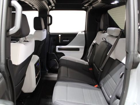 New 2025 GMC Hummer EV 2X image 22