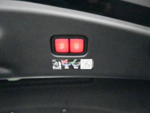 New 2026 Mercedes-Benz CLE 300 4MATIC Coupe image 24