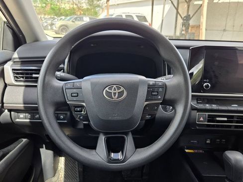 Used 2025 Toyota Camry LE FWD image 22