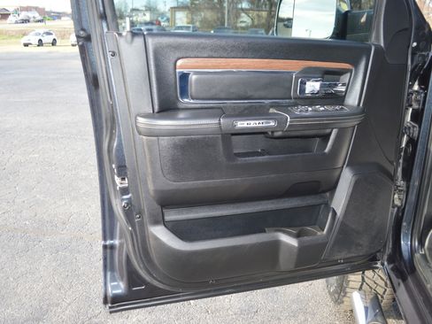 Used 2017 RAM 3500 Laramie image 13