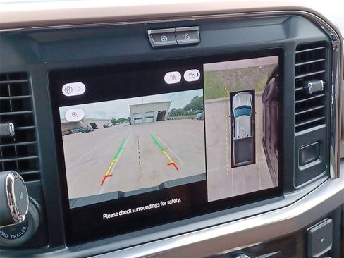 New 2025 Ford F250 King Ranch w/ Chrome Package image 17