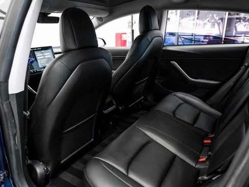 Used 2018 Tesla Model 3 Long Range image 35