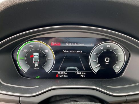 Used 2022 Audi Q5 e Premium Plus AWD/4WD image 26