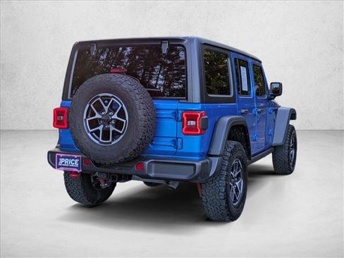 Used 2024 Jeep Wrangler Unlimited Rubicon w/ Technology Group AWD/4WD image 2
