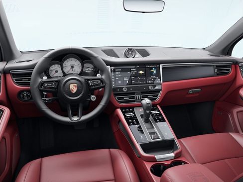 Used 2024 Porsche Macan GTS image 5