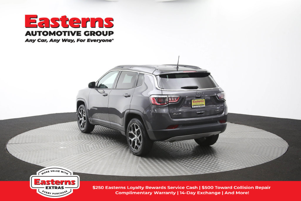 Used 2024 Jeep Compass Limited AWD/4WD image 35