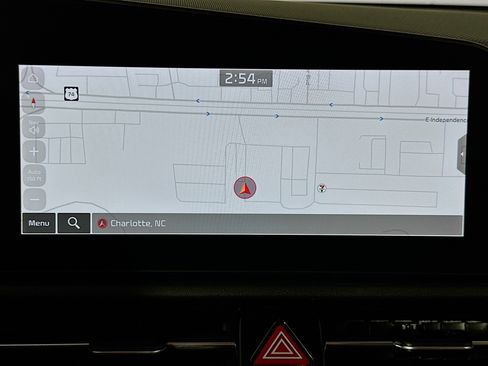 Used 2023 Kia Niro EX image 22