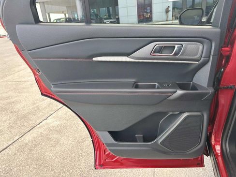 New 2026 Ford Explorer ST-Line w/ ST-Line Street Pack image 21