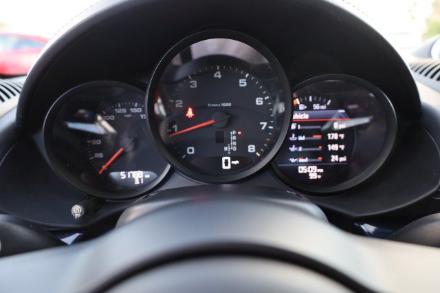 Used 2018 Porsche 718 Cayman w/ Sport Chrono Package RWD image 29