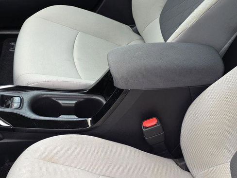Certified 2022 Toyota Corolla LE FWD image 8