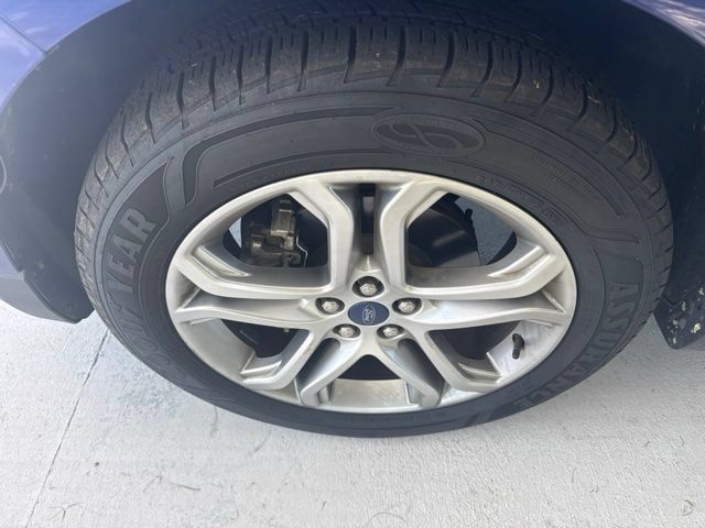 Used 2015 Ford Edge Titanium w/ Equipment Group 302A FWD image 14