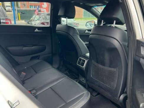 Used 2021 Kia Sportage S image 20