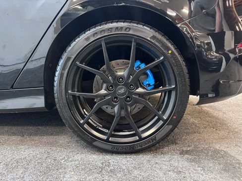 Used 2017 Ford Focus RS AWD/4WD image 6