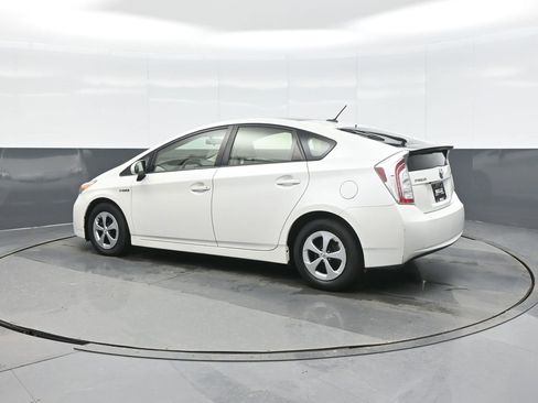 Used 2012 Toyota Prius Three w/ Solar Roof Pkg image 5