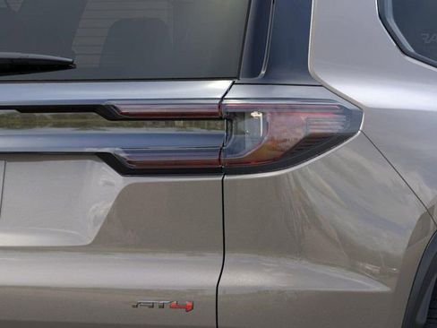 New 2026 GMC Acadia AT4 w/ Luxury Package AWD/4WD image 11