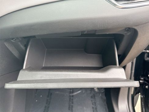 Used 2024 Chevrolet Equinox LT image 35