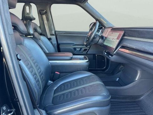 Used 2023 Rivian R1S Adventure image 21