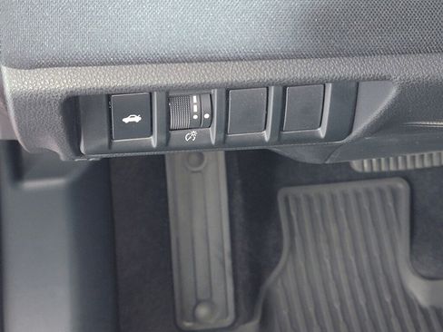 Used 2025 Subaru Legacy Premium image 18