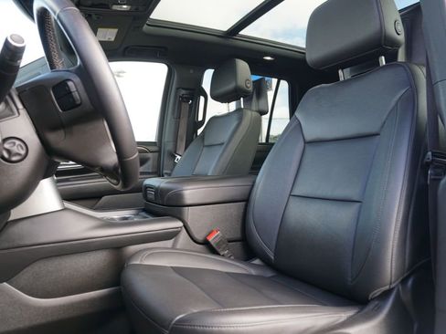 Used 2022 Chevrolet Tahoe Z71 w/ Z71 Off-Road Package image 19