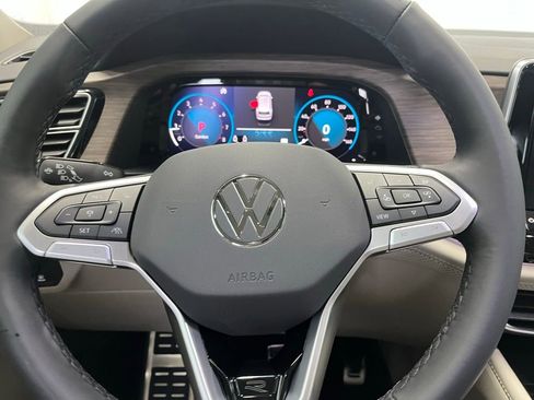 New 2026 Volkswagen Atlas SEL Premium R-Line image 19