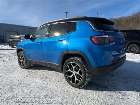 Used 2024 Jeep Compass Limited image 6