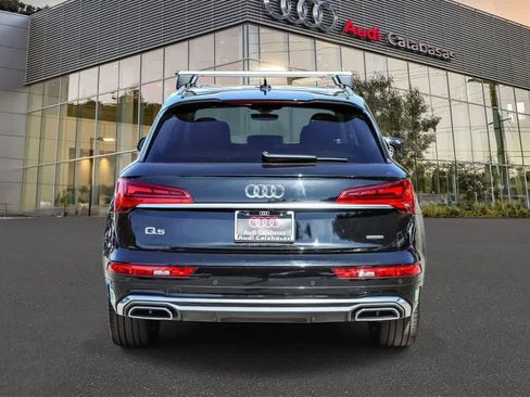 Used 2023 Audi Q5 e Premium w/ Convenience Package AWD/4WD image 3
