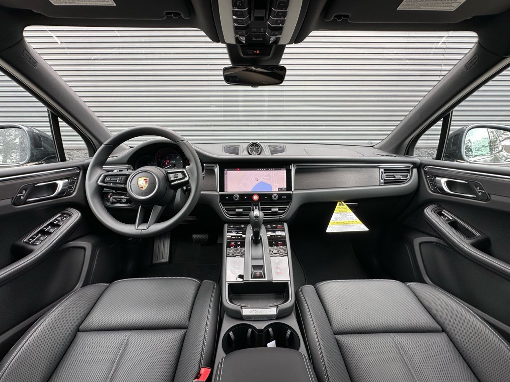 Used 2026 Porsche Macan GTS AWD/4WD image 6