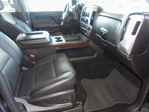 Used 2018 GMC Sierra 1500 SLT w/ SLT Premium Package image 8