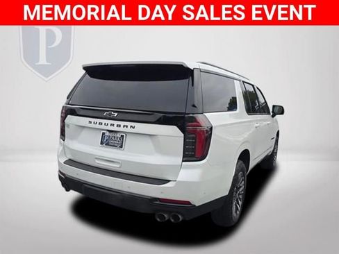 Certified 2025 Chevrolet Suburban Z71 AWD/4WD image 7