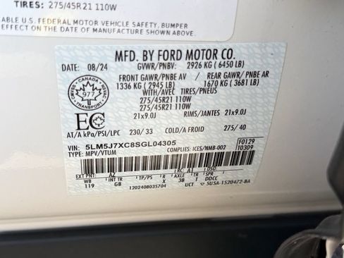 Used 2025 Lincoln Aviator Reserve AWD/4WD image 28
