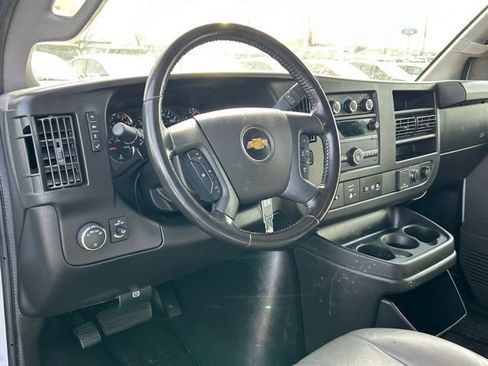 Used 2022 Chevrolet Express 3500 w/ Driver Convenience Package image 14