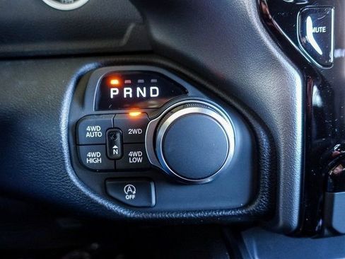 New 2026 RAM 1500 Big Horn AWD/4WD image 11