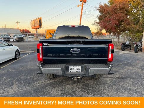 Used 2025 Ford F250 Lariat w/ FX4 Off-Road Package image 5