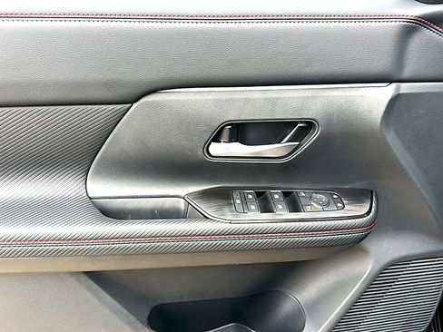 New 2026 Nissan Kicks SR w/ SR Premium Package FWD image 14