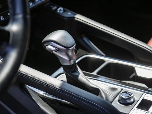 Used 2024 Kia Telluride SX Prestige w/ Towing Package image 19