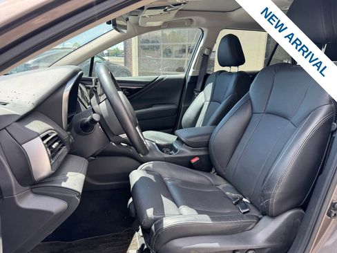 Used 2024 Subaru Outback Limited w/ Popular Package #2 AWD/4WD image 16