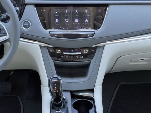 New 2025 Cadillac XT5 Premium Luxury image 15