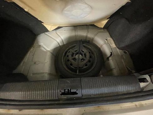 Used 2009 Ford Focus SE image 24